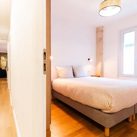 Loft 4 Bedroom Montmartre Pigalle Ac By Lcc Agency Apartment Paris