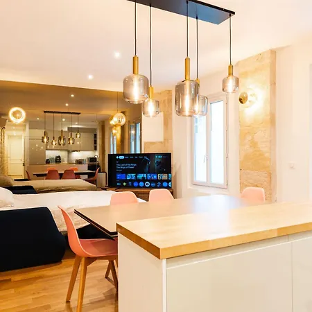 Apartment Loft 4 Bedroom Montmartre Pigalle Ac By Lcc Agency